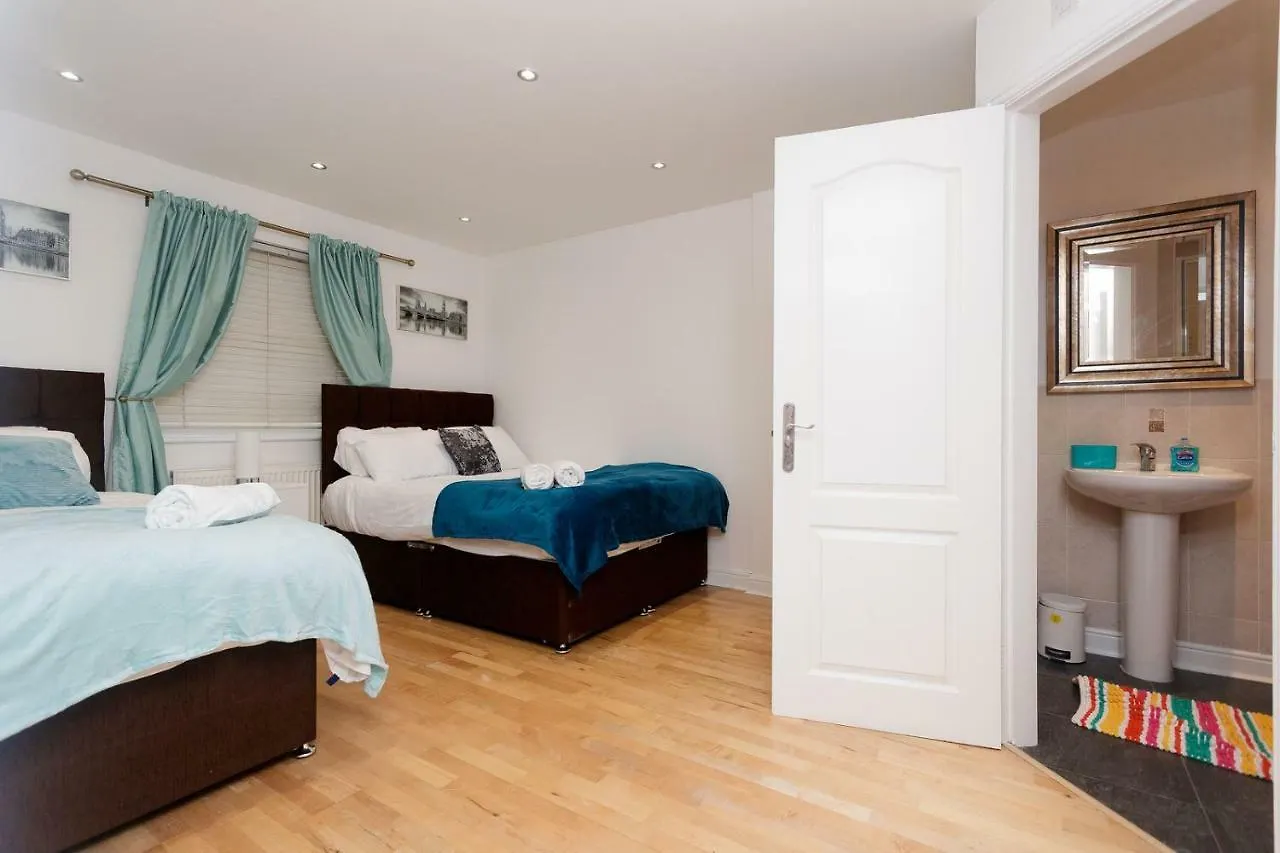 Valentino House Apartman Leeds
